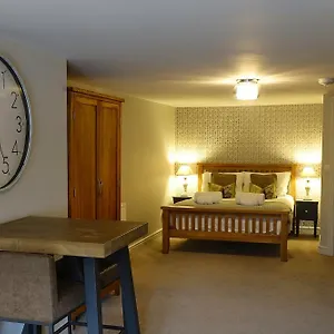 Farm & Farm stay