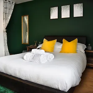 Hermitage, 3 Bed Entire House In Holiday home