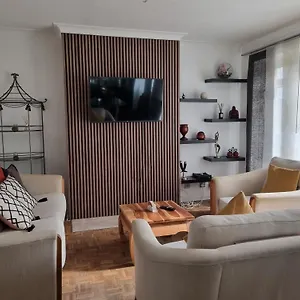  Holiday home 2 Bed Semi-detached House United Kingdom