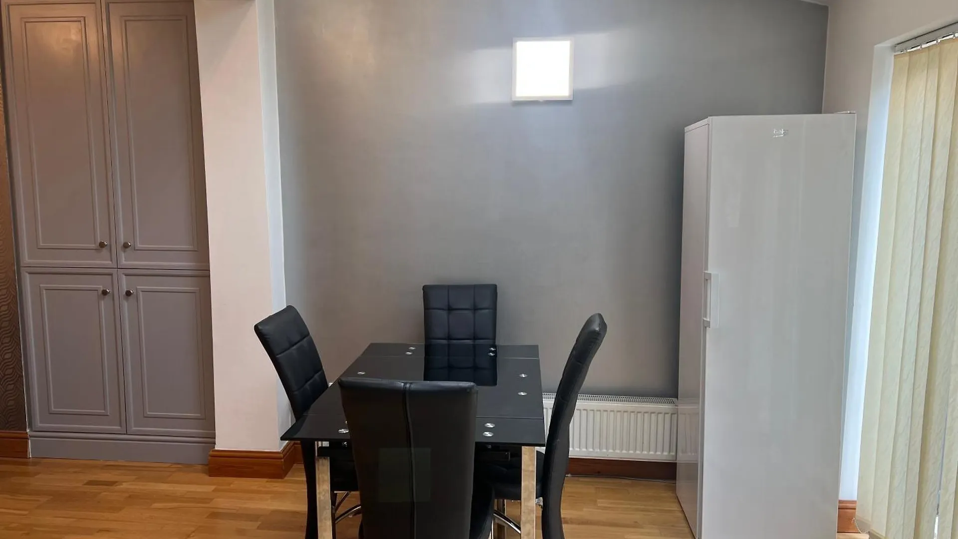 Hams Lodge Birmingham Homestay